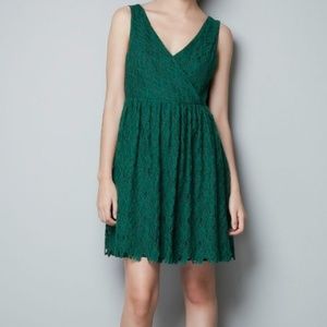 💸 Zara Emerald Green dress